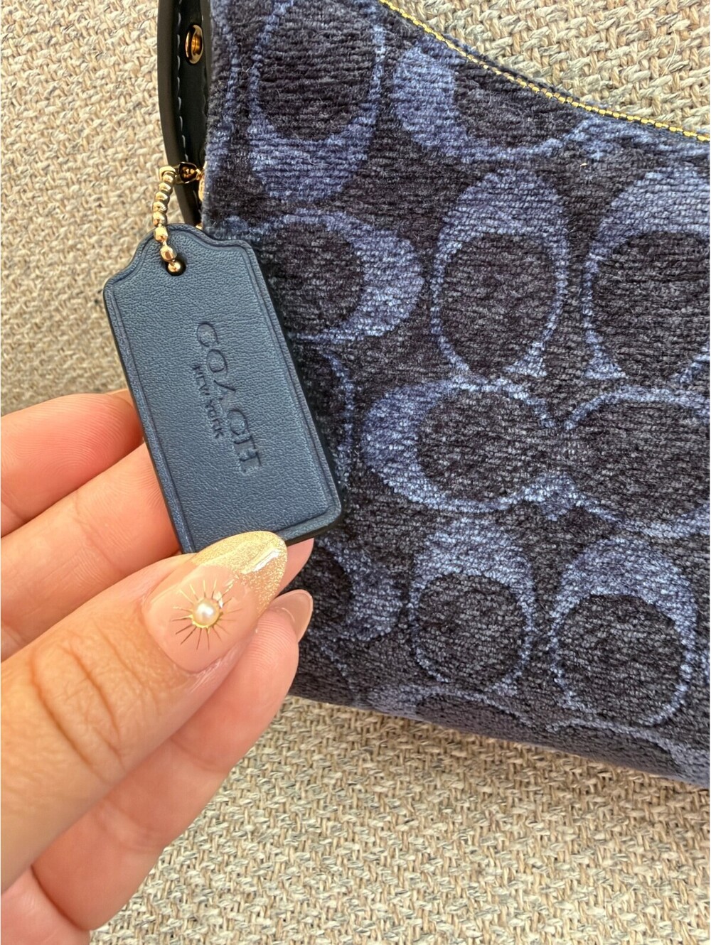 NWT Coach Emeilia Shoulder Bag Gold/Navy Signature Chenille CFN74 - Picture 4 of 7